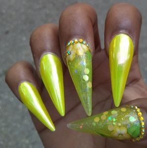 Meet your Posher, Junae